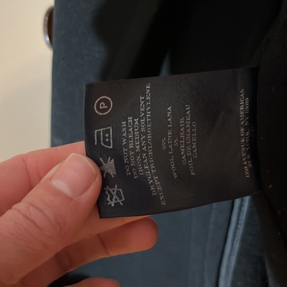 Large Burberry trench coat - Picture 9 of 12